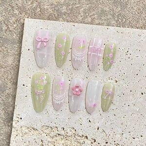 Press-on nails ribbon rose bouquet